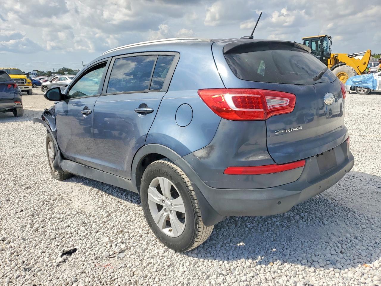 2013 Kia Sportage Base - Фото 2