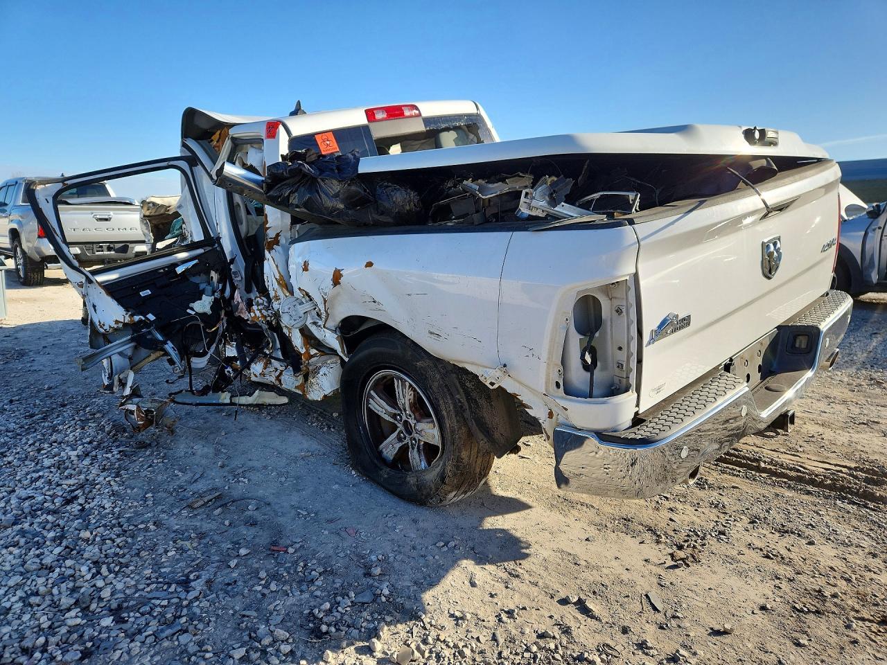 2015 Ram 1500 Slt - Image 2