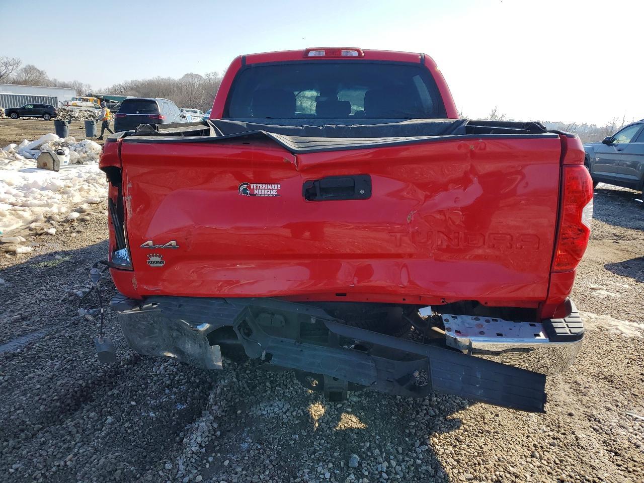 2016 Toyota Tundra Crewmax Sr5 - Image 6