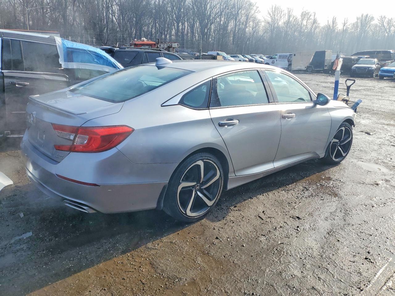 2020 Honda Accord Sport - Фото 3