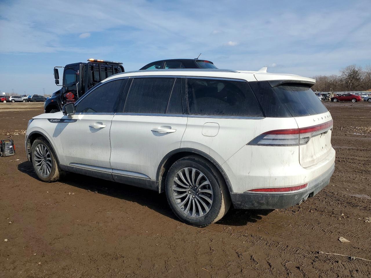 2020 Lincoln Aviator Reserve - Image 2