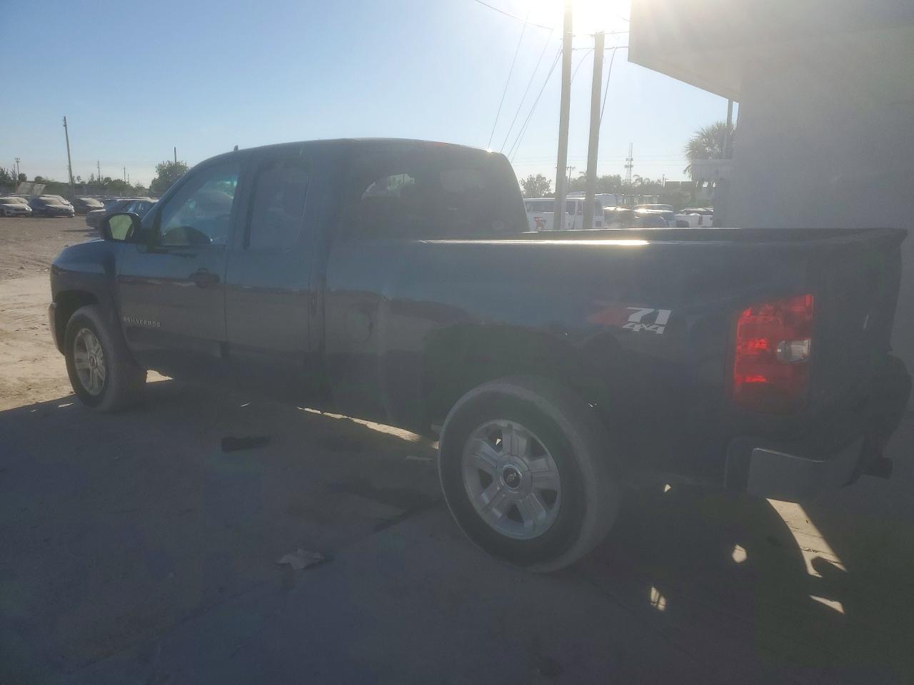 2009 Chevrolet Silverado K1500 Lt - Фото 2