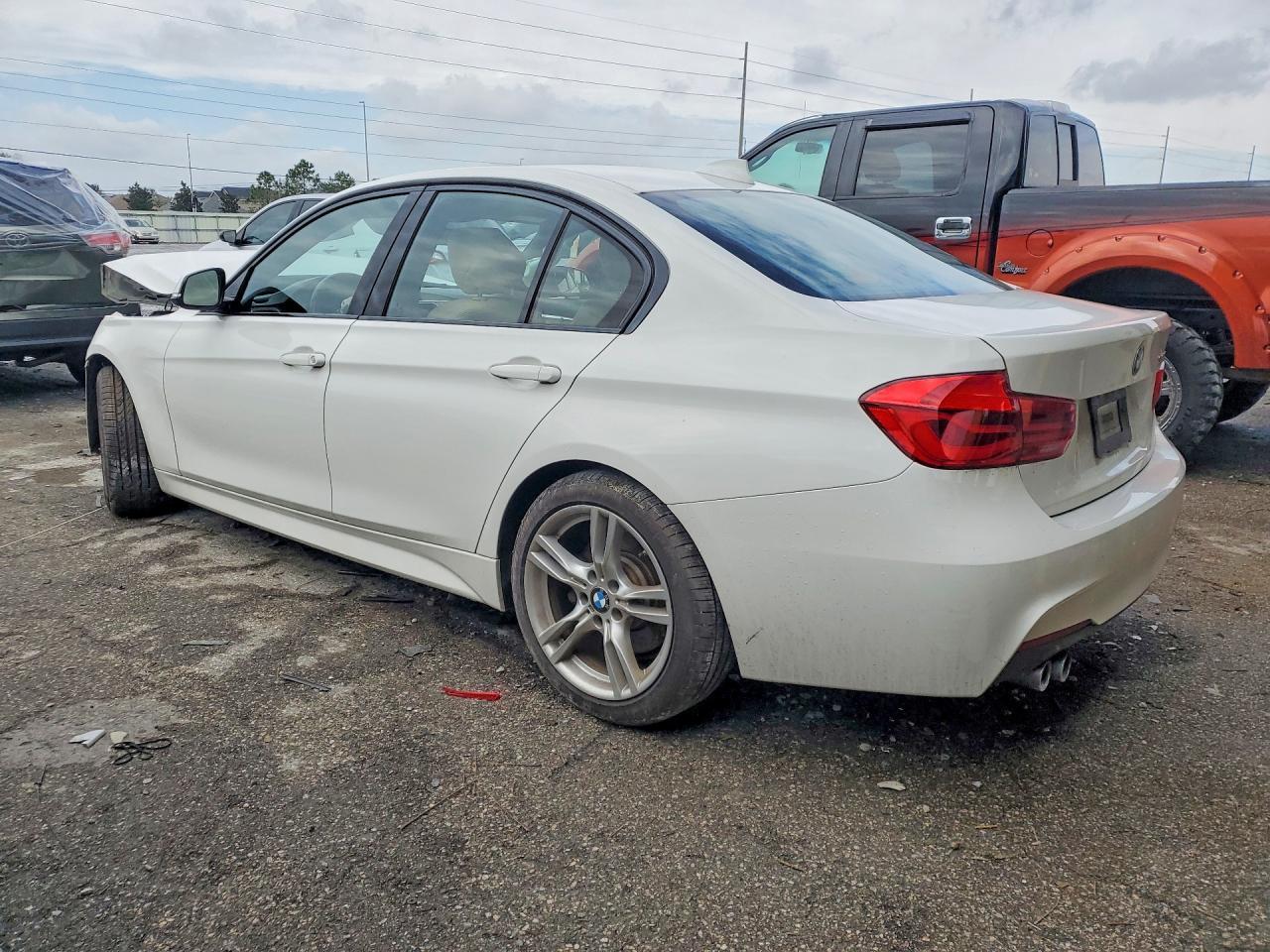 2018 BMW 330 I - Фото 2