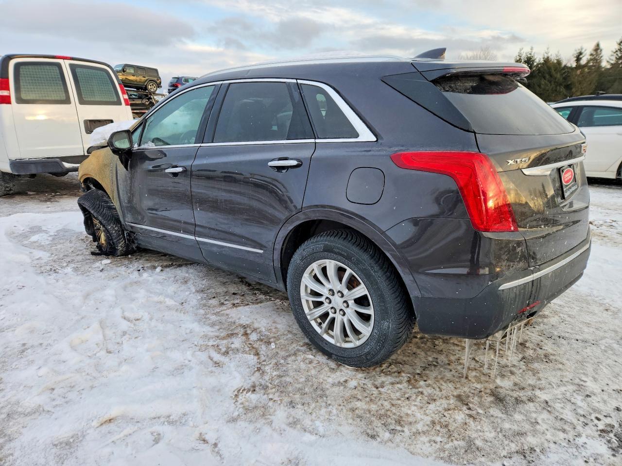 2017 Cadillac Xt5 - Фото 2