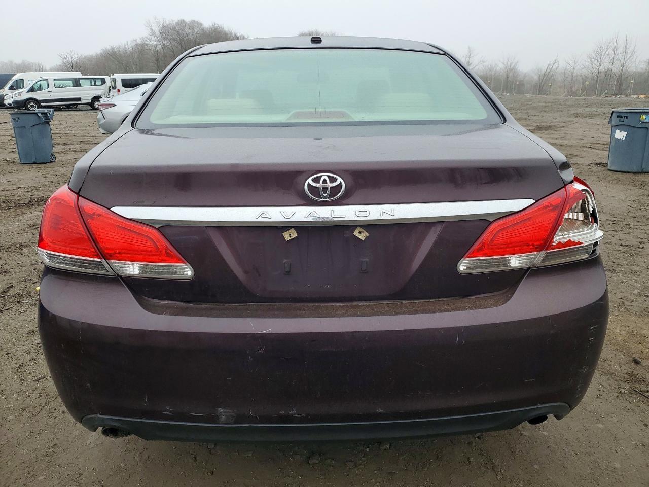 2011 Toyota Avalon Base - Image 6