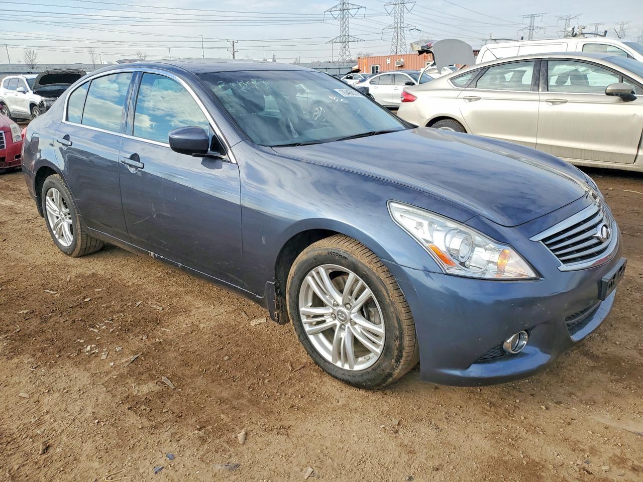 2011 Infiniti G37 - Фото 4