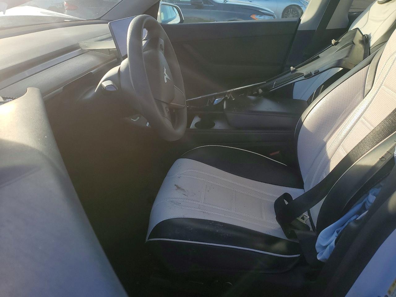 2022 Tesla Model Y - Фото 7