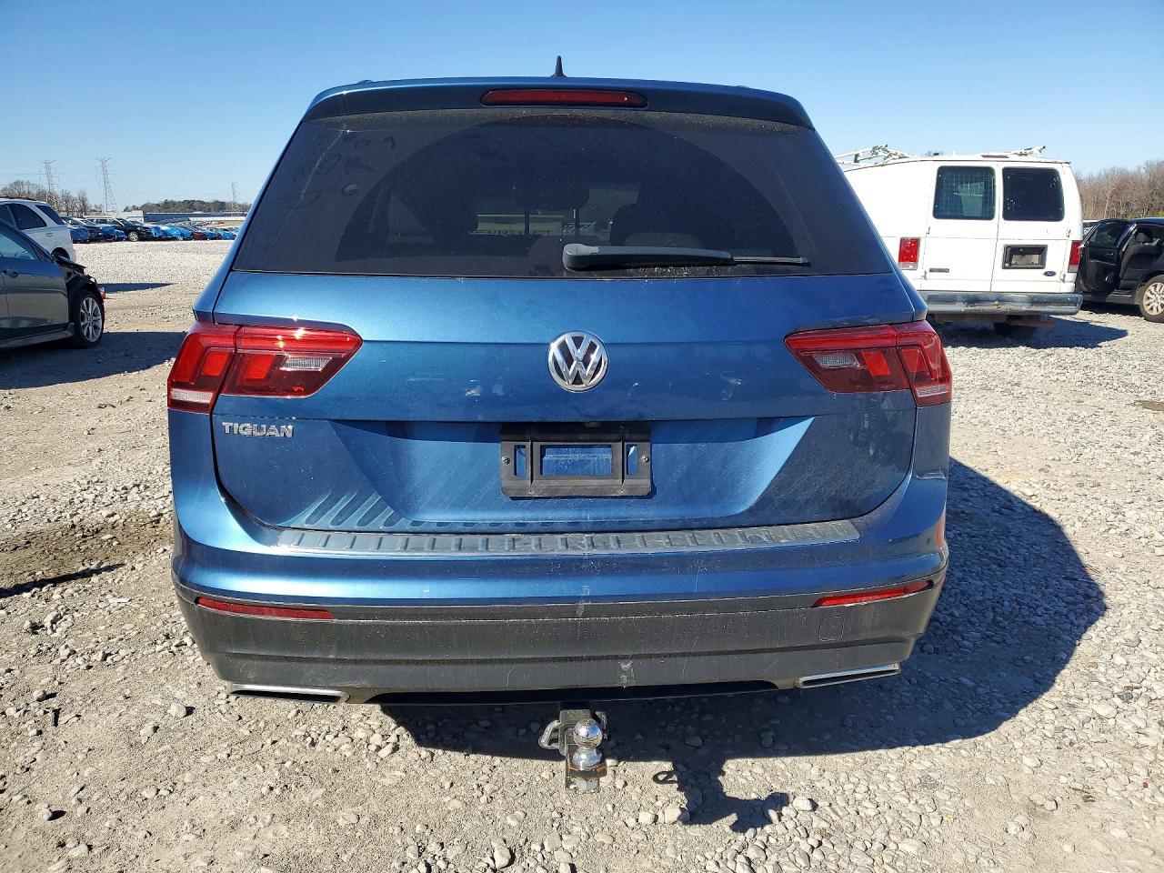 2020 Volkswagen Tiguan S - Фото 6