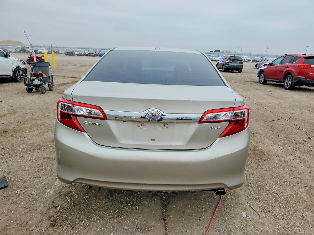 2013 Toyota Camry - Фото 6