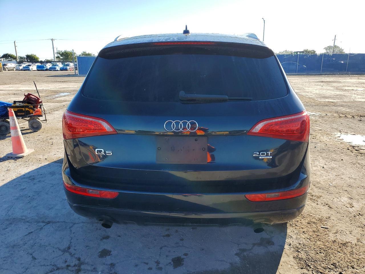 2011 Audi Q5 Premium - Фото 6