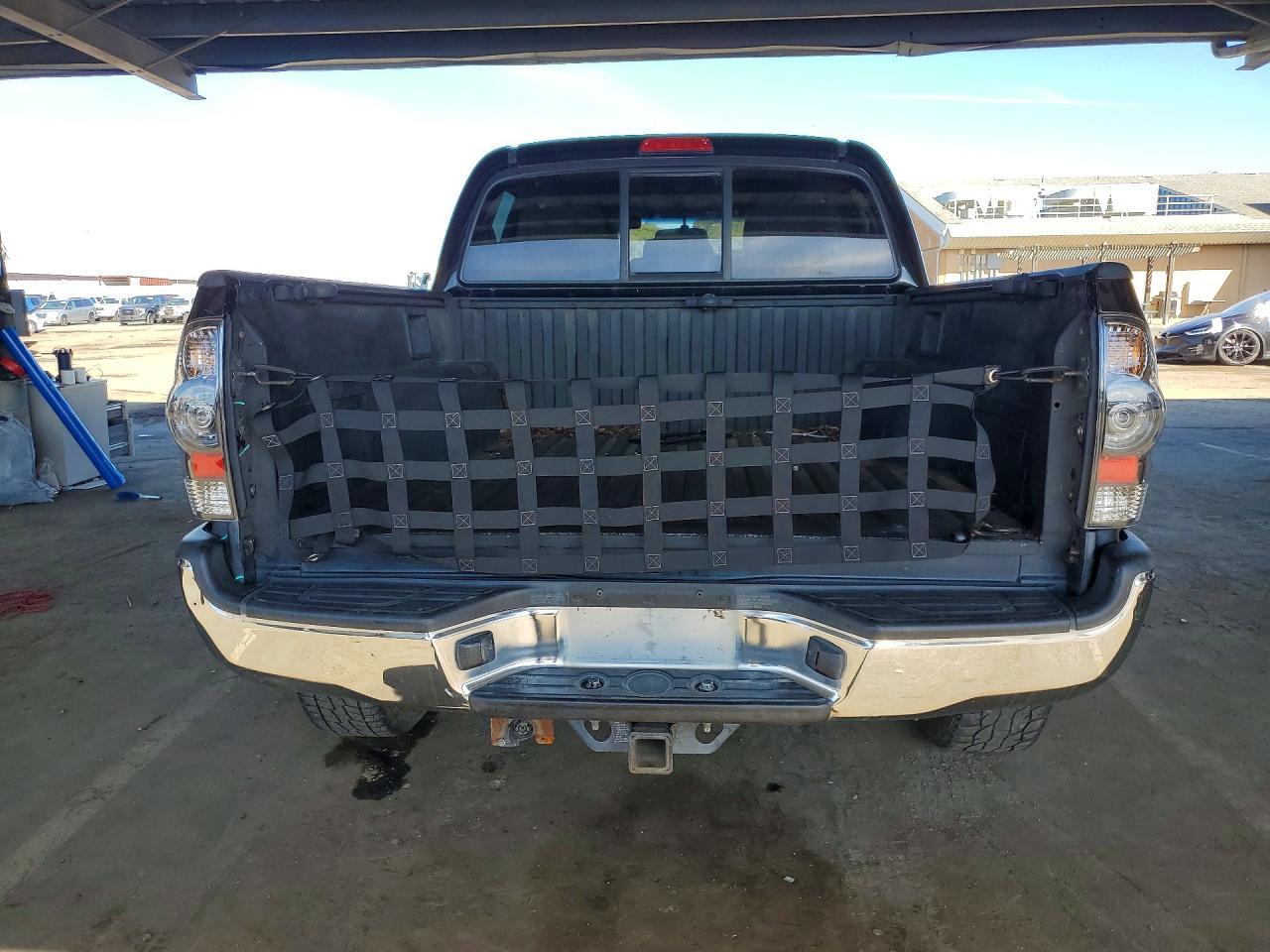 2005 Toyota Tacoma Prerunner V6 - Image 6