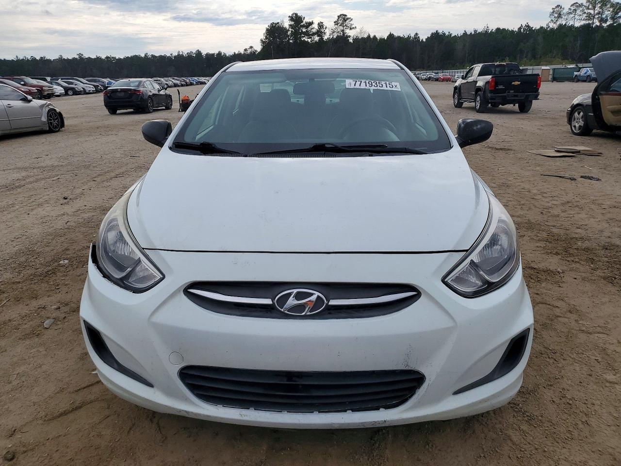 2017 Hyundai Accent Se - Фото 5