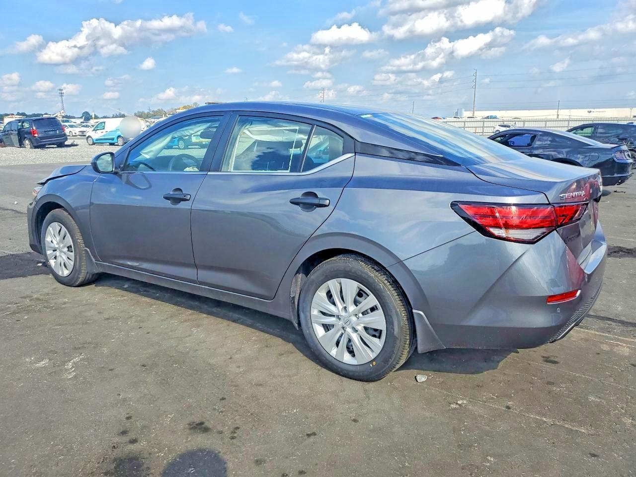 2025 Nissan Sentra S - Фото 2