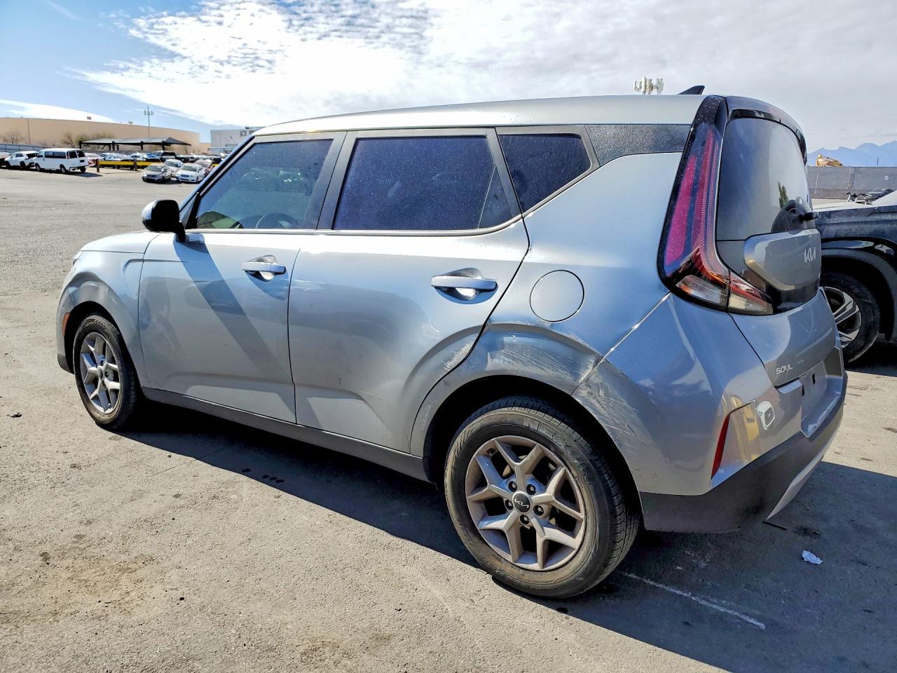 2024 Kia Soul Lx - Image 2