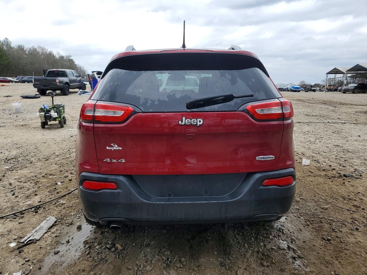 2017 Jeep Cherokee Latitude - Image 6