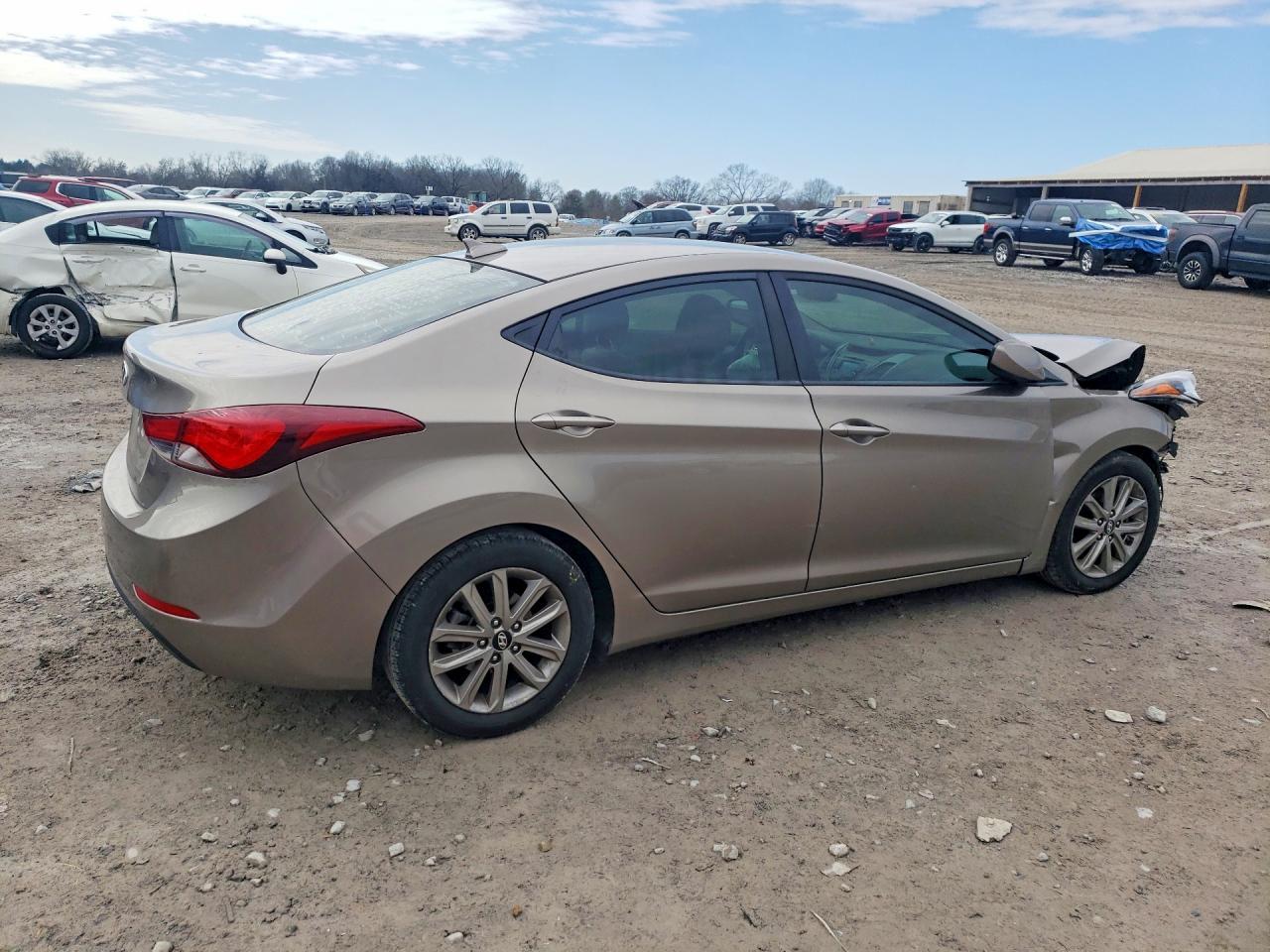 2016 Hyundai Elantra Se - Фото 3