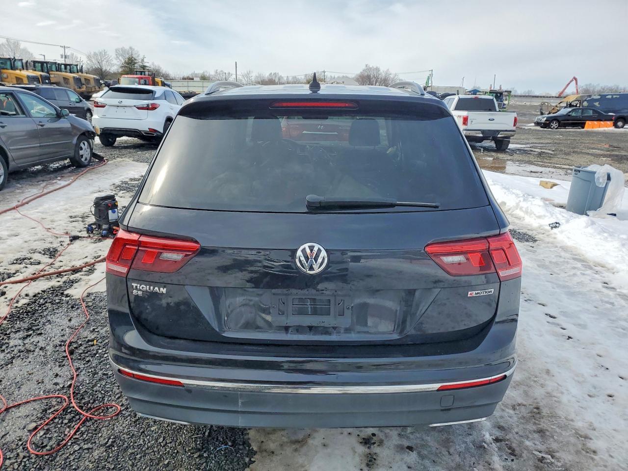 2021 Volkswagen Tiguan Se - Фото 6
