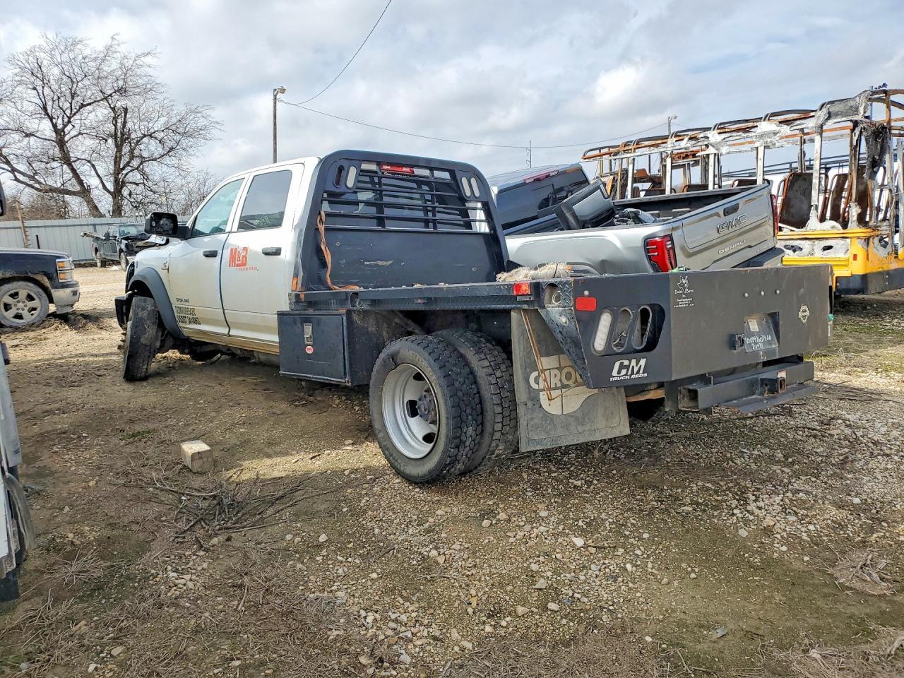 2020 Ram 5500 Flatbed Truck - Фото 2