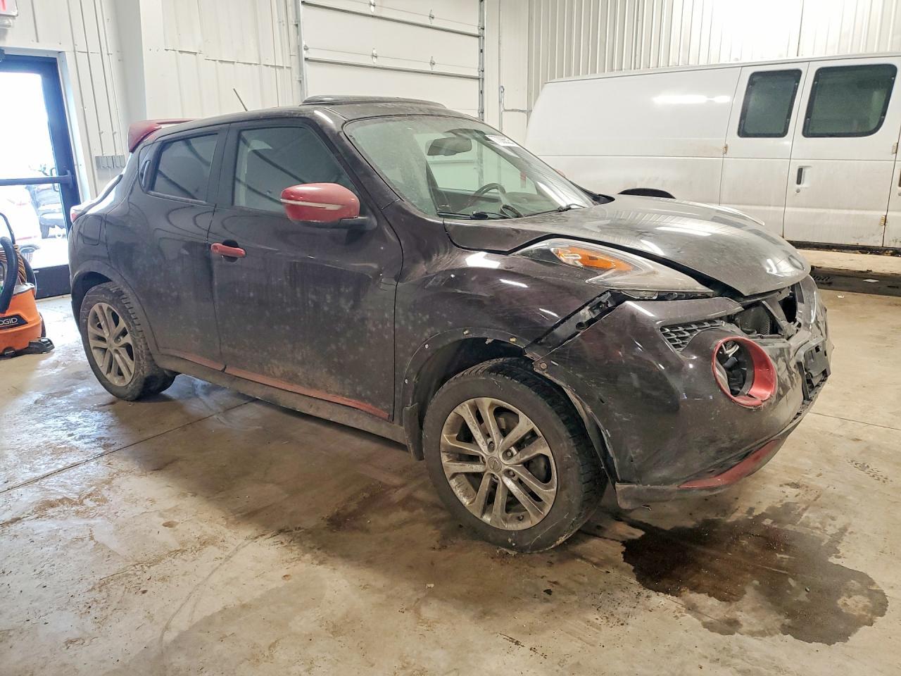 2015 Nissan Juke S - Image 4