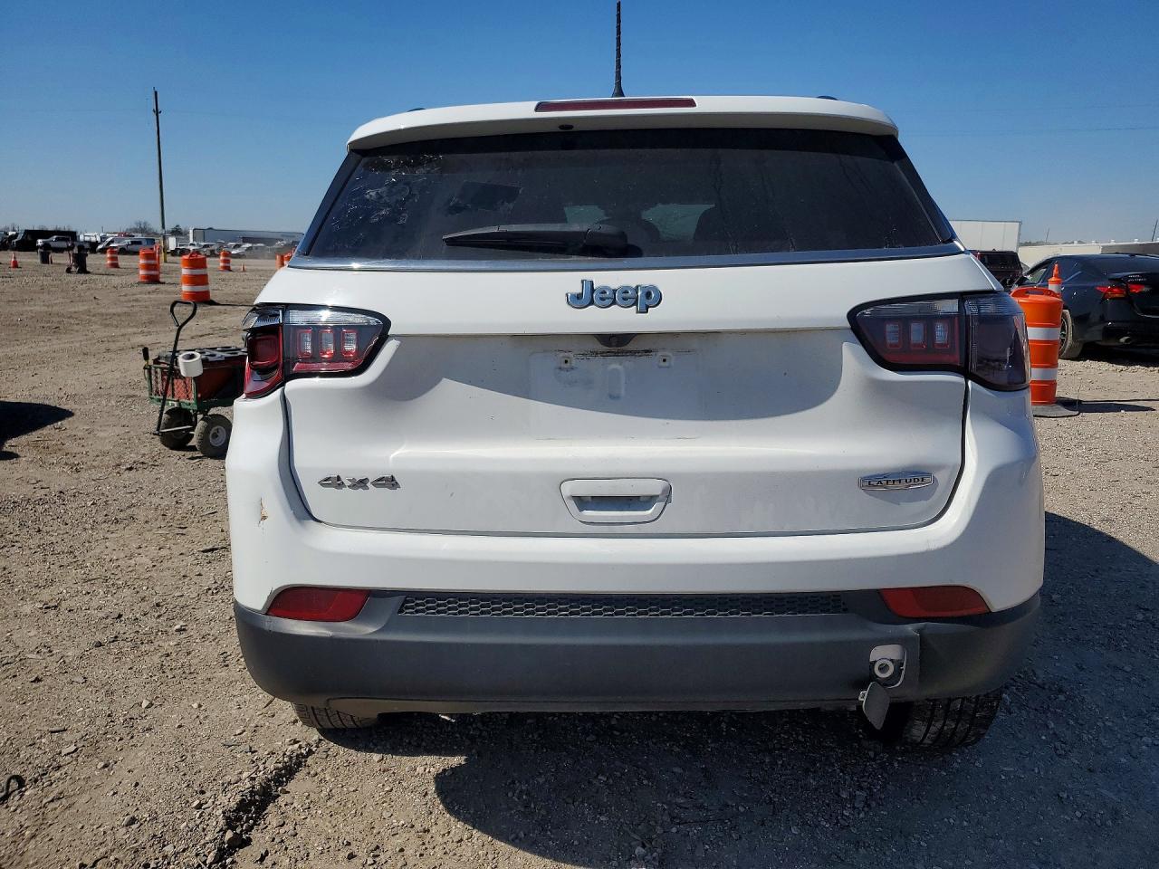 2024 Jeep Compass Latitude - Image 6