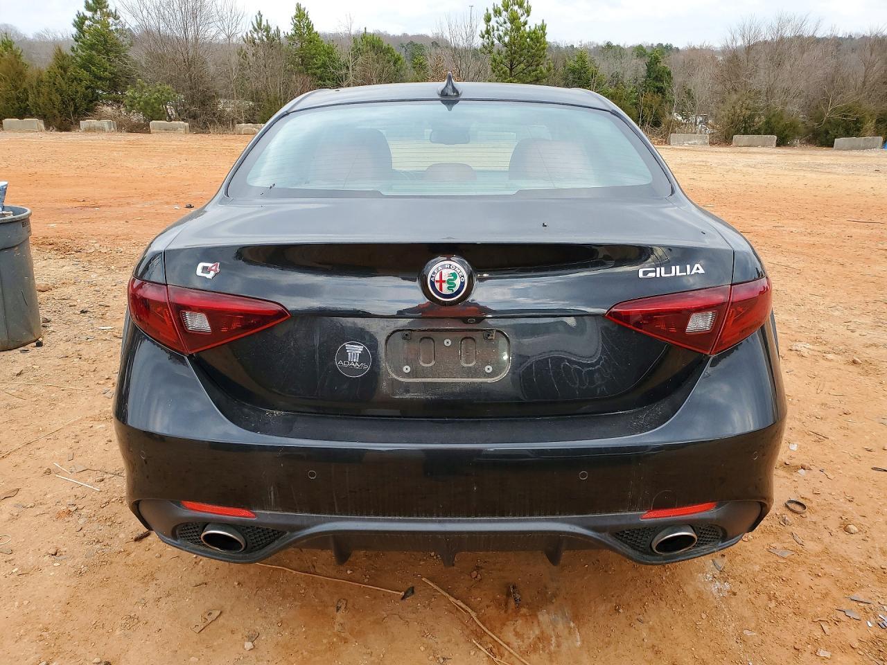 2017 Alfa Romeo Giulia Q4 - Image 6