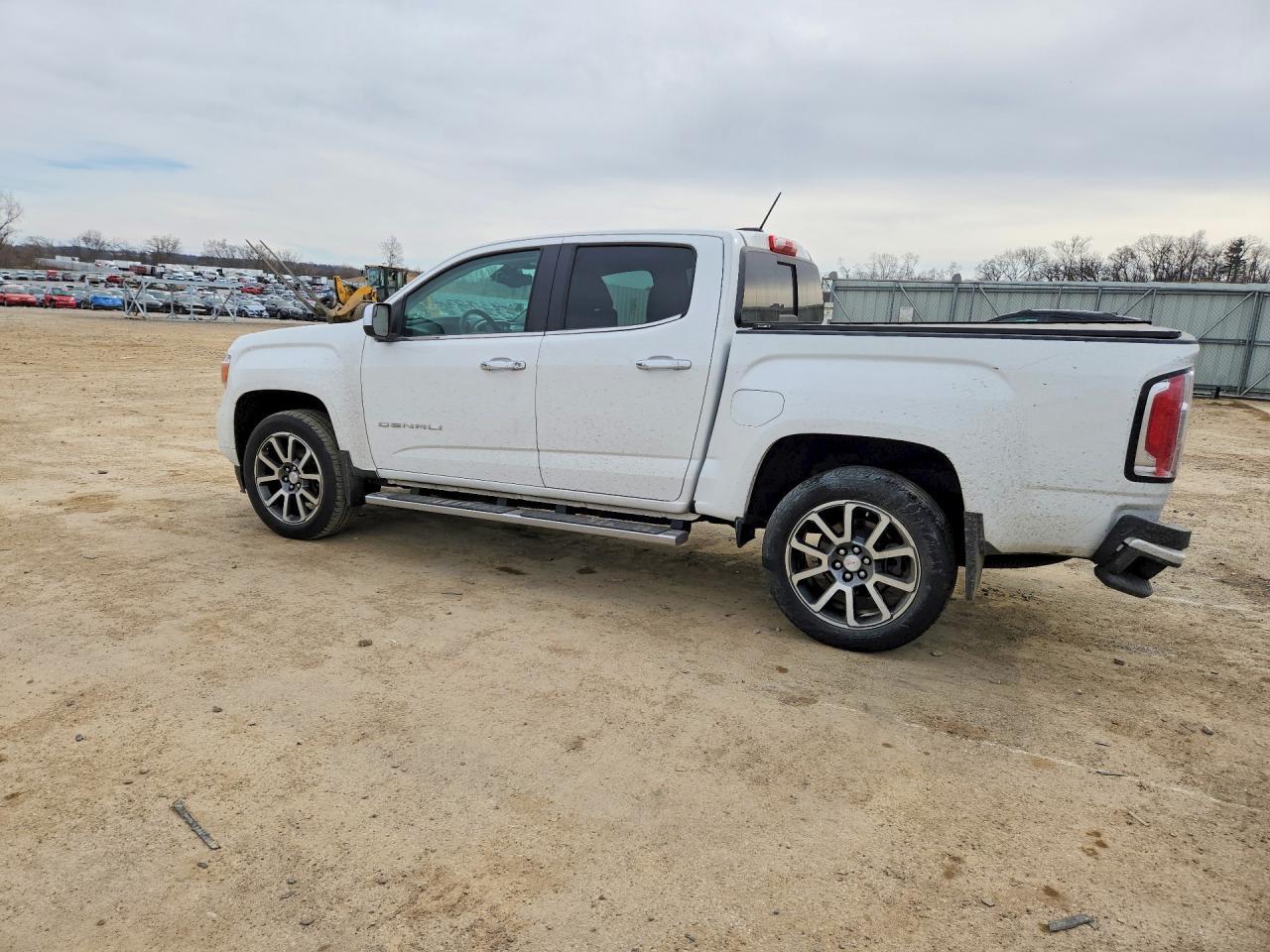 2021 GMC Canyon Denali - Фото 2