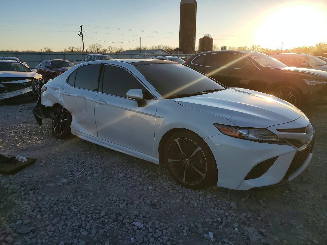 2019 Toyota Camry Xse - Image 4