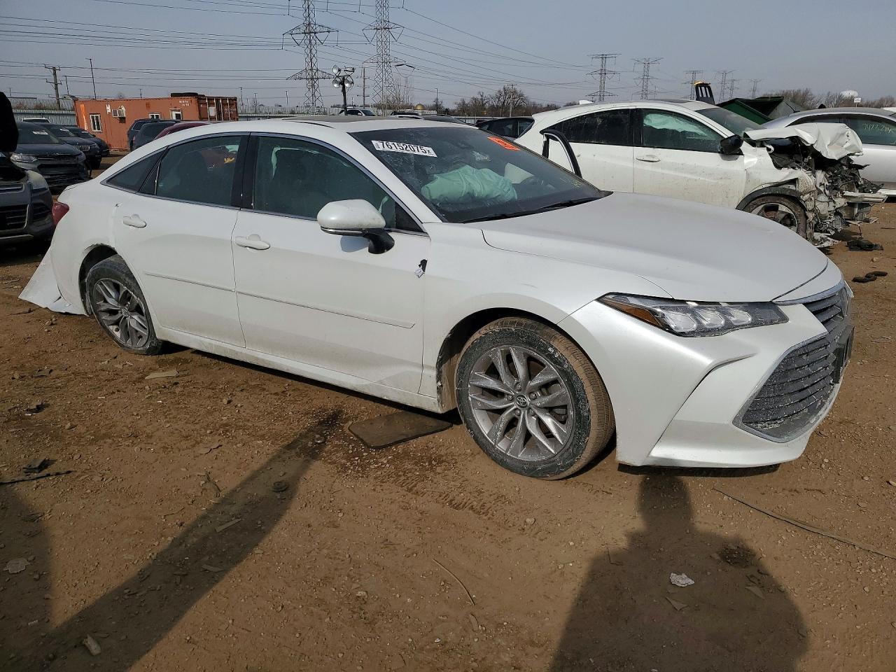 2020 Toyota Avalon Xle - Фото 4