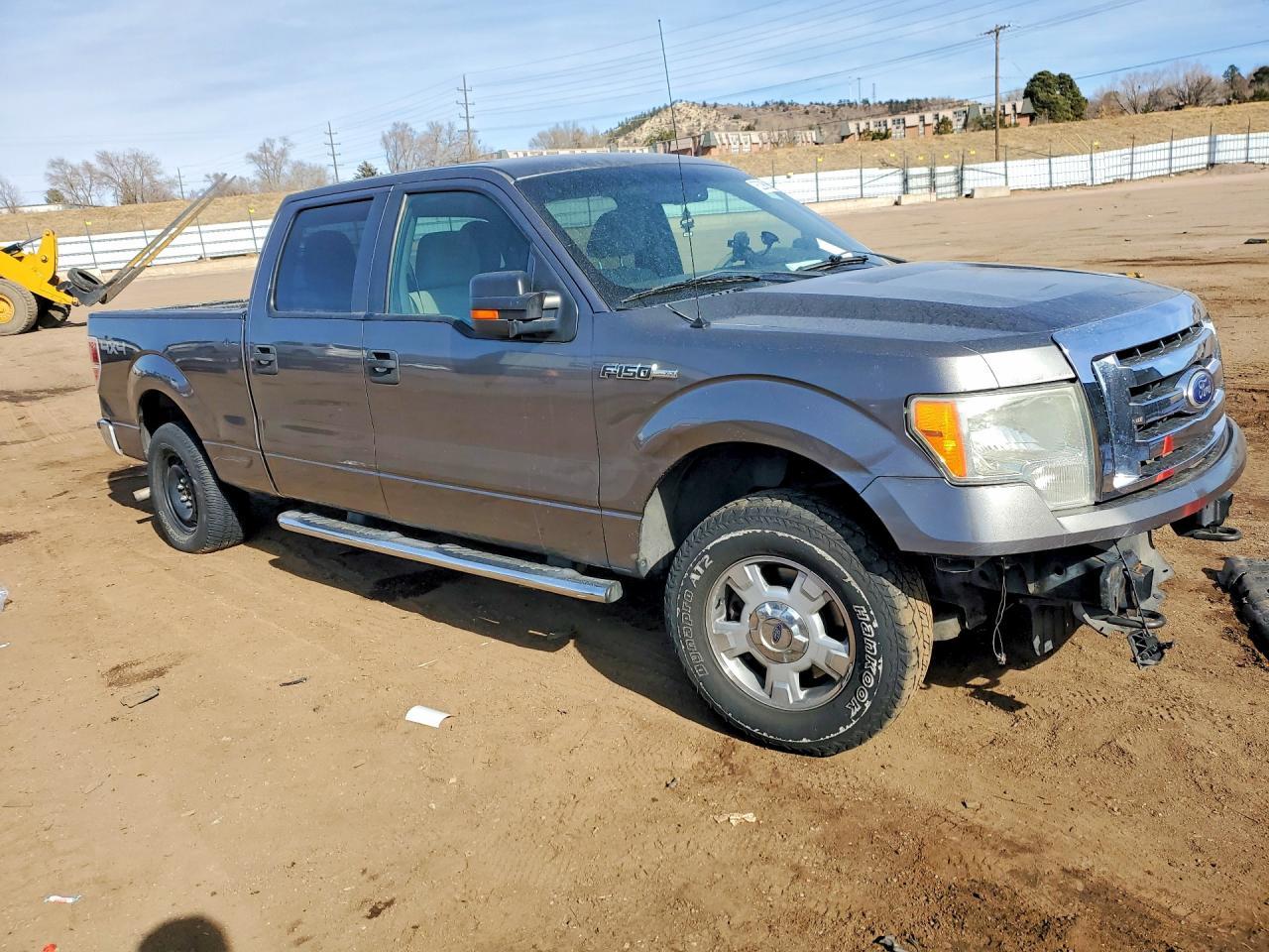 2010 Ford F150 Supercrew - Image 4