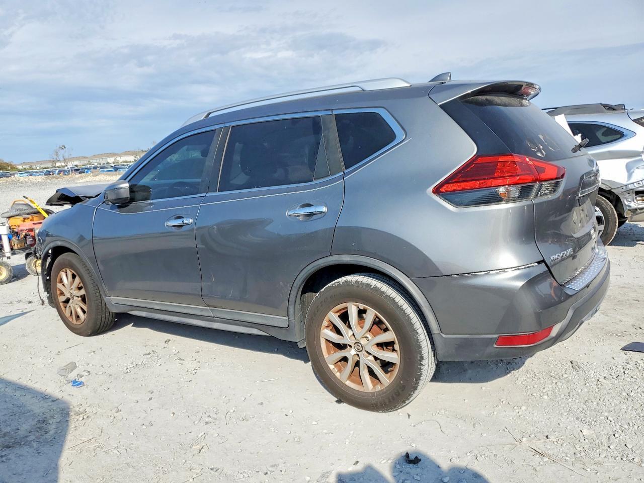 2017 Nissan Rogue Sv - Фото 2