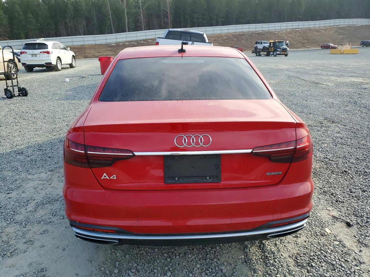 2022 Audi A4 Premium Plus 45 - Фото 6