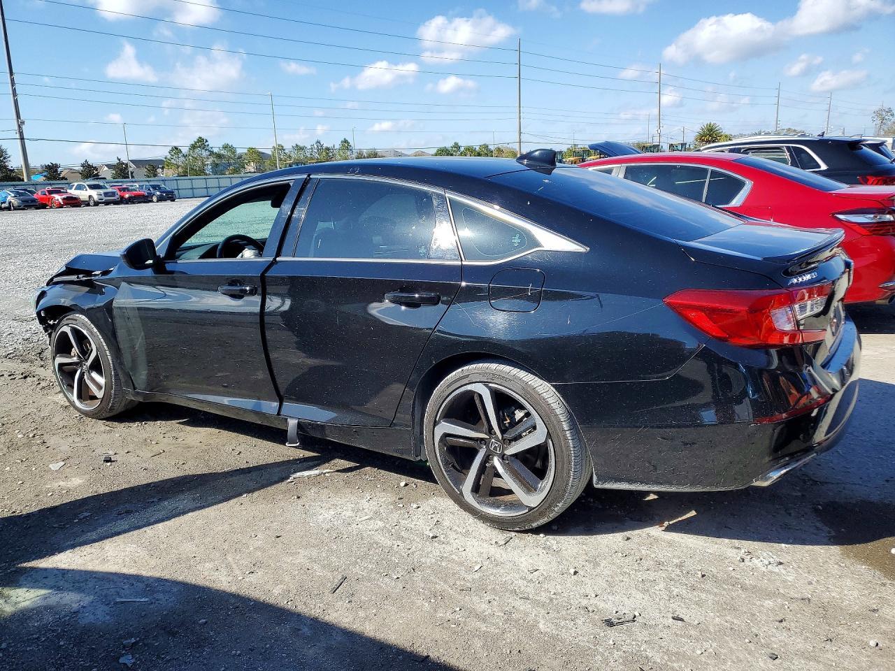 2021 Honda Accord Sport - Фото 2