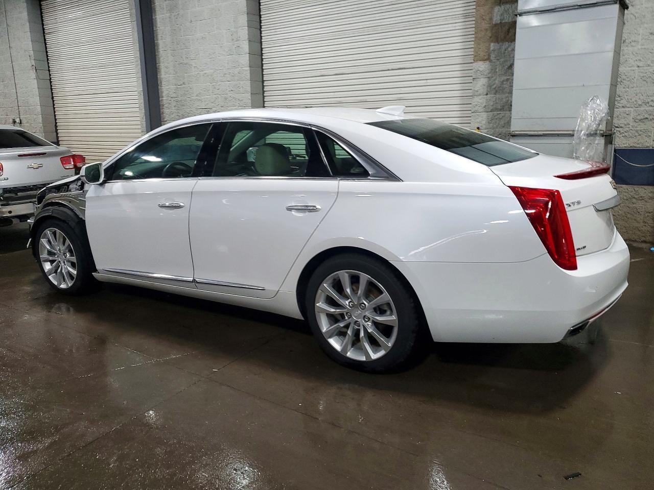 2017 Cadillac Xts Luxury - Фото 2