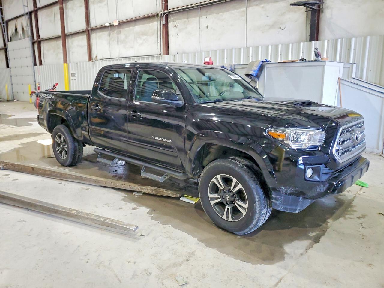 2017 Toyota Tacoma Double Cab - Фото 4