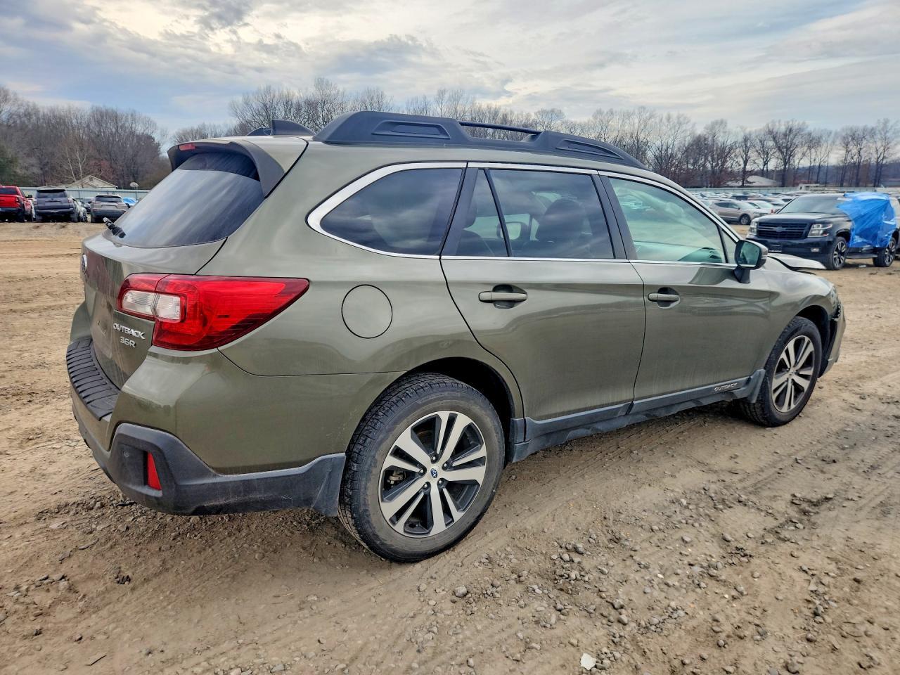 2018 Subaru Outback 3.6R Limited - Фото 3