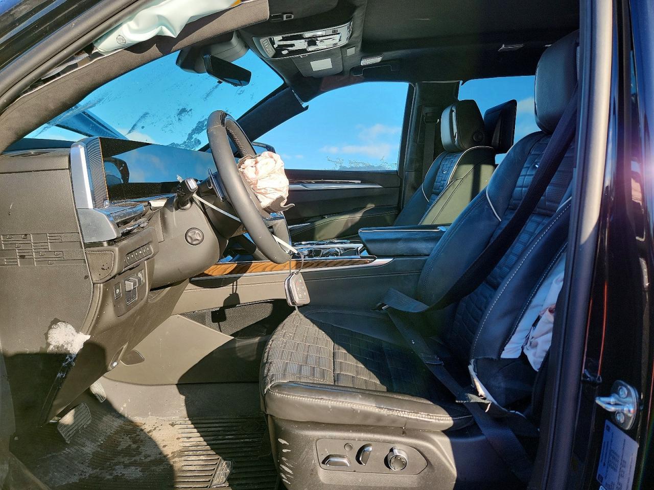 2025 Cadillac Escalade - Фото 7