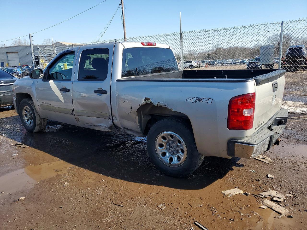 2008 Chevrolet Silverado K1500 - Фото 2