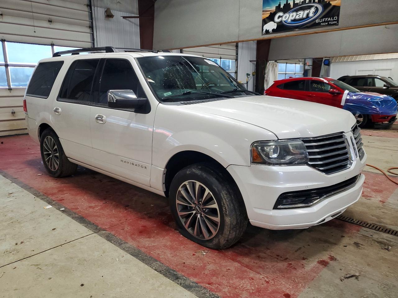2015 Lincoln Navigator - Image 4