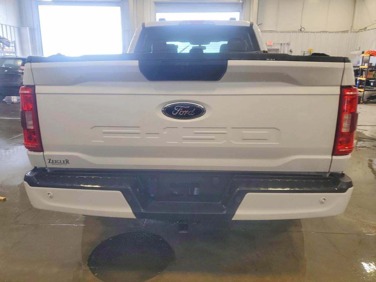 2021 Ford F150 Super Cab - Фото 6