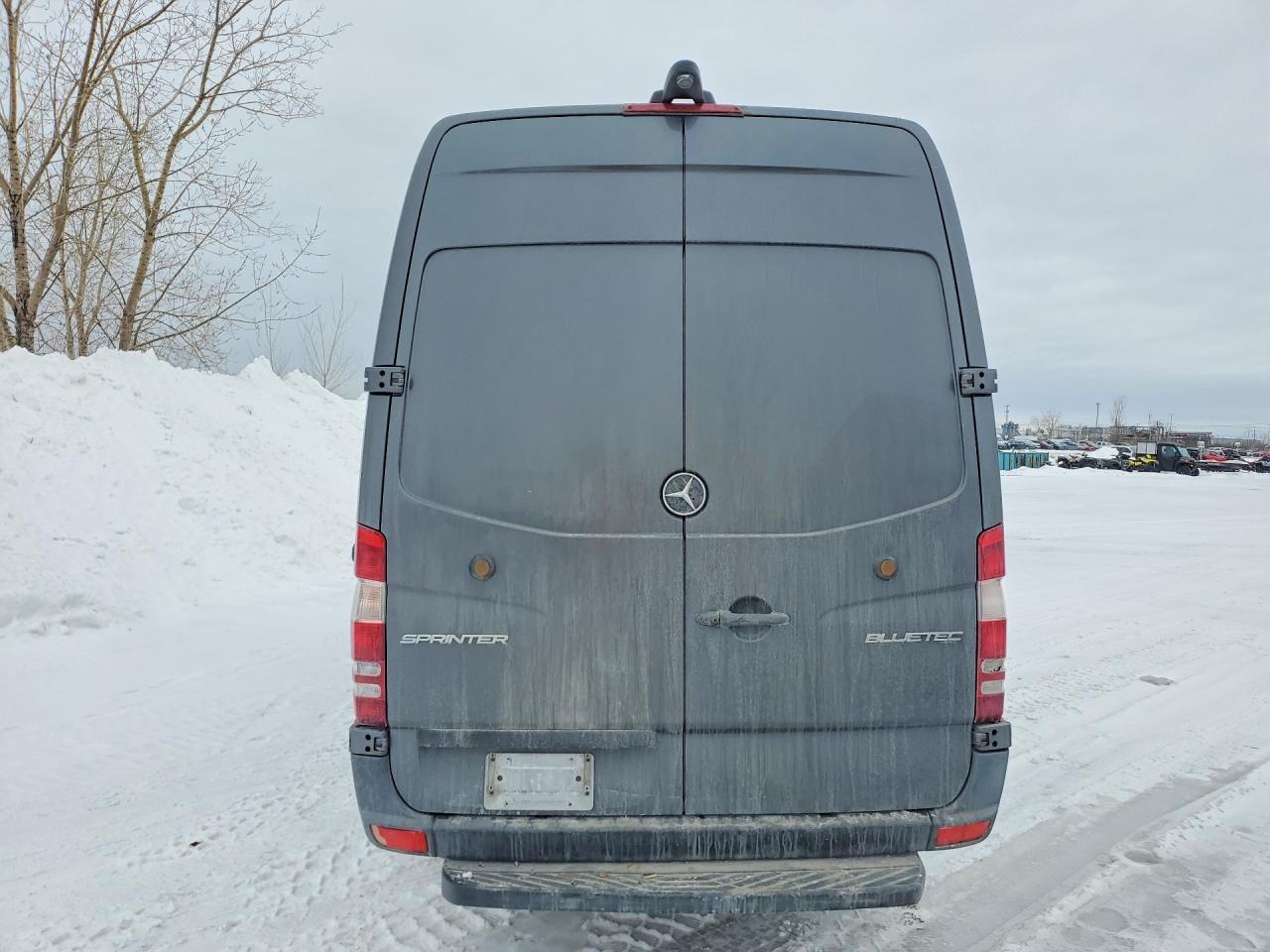 2014 Mercedes-Benz Sprinter 2500 - Image 6