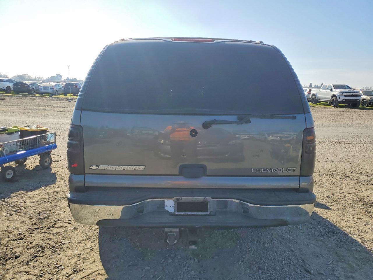 2002 Chevrolet Suburban C1500 - Image 6