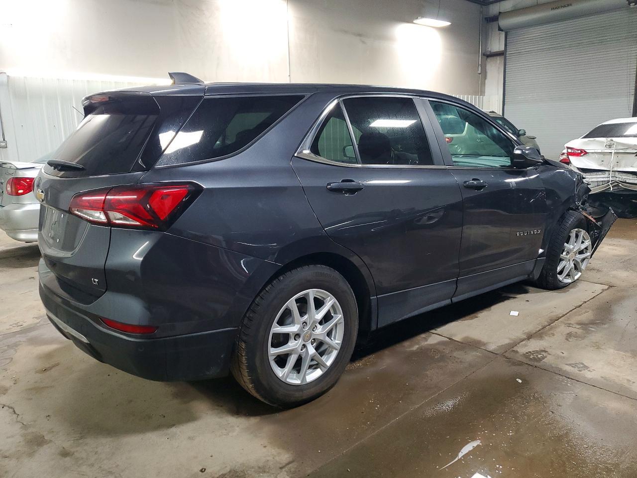2022 Chevrolet Equinox Lt - Фото 3