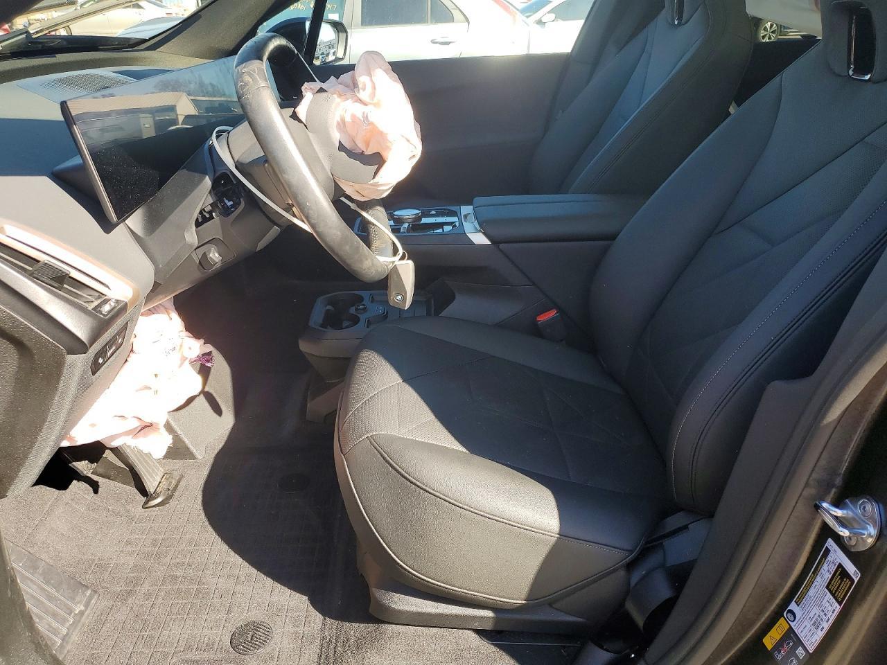 2025 BMW Ix xDrive50 - Image 7