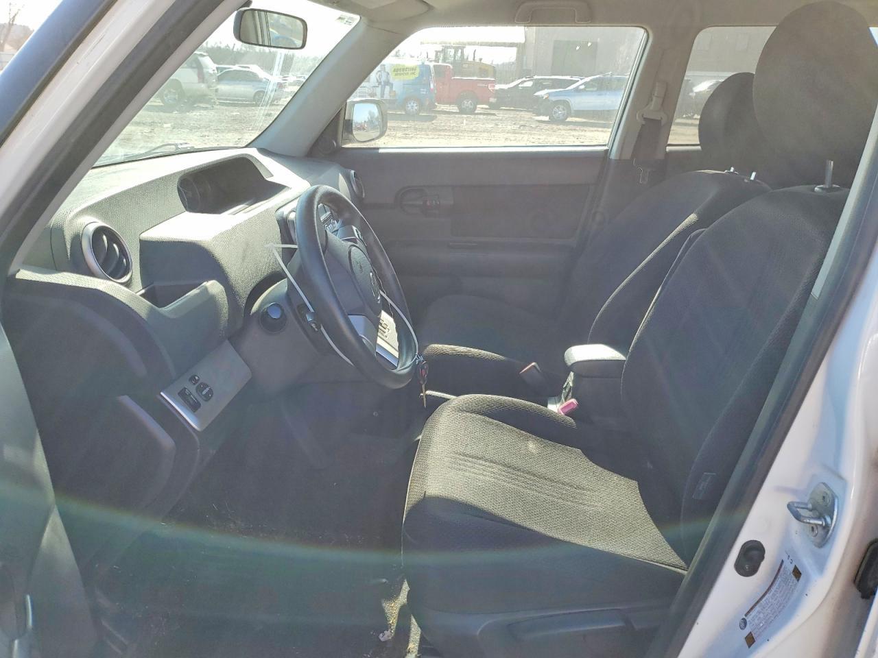 2009 Scion Xb - Фото 7