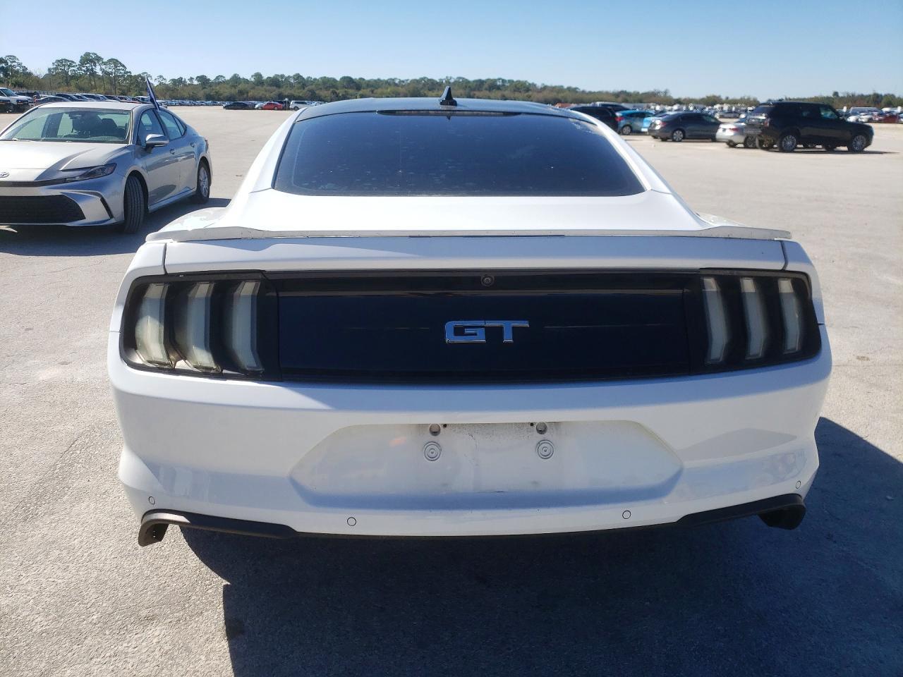 2022 Ford Mustang Gt - Image 6