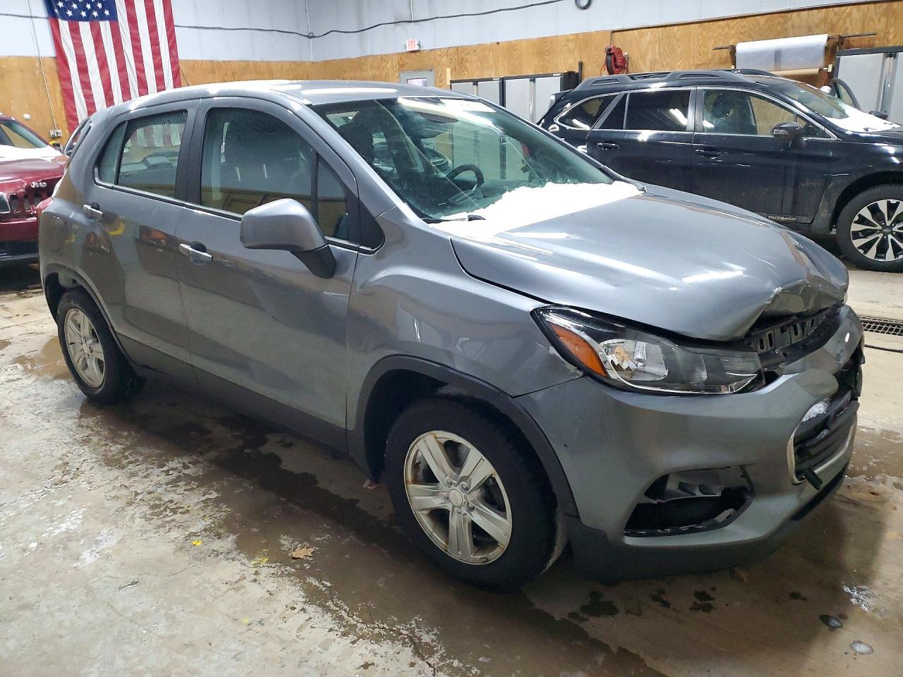 2020 Chevrolet Trax Ls - Image 4