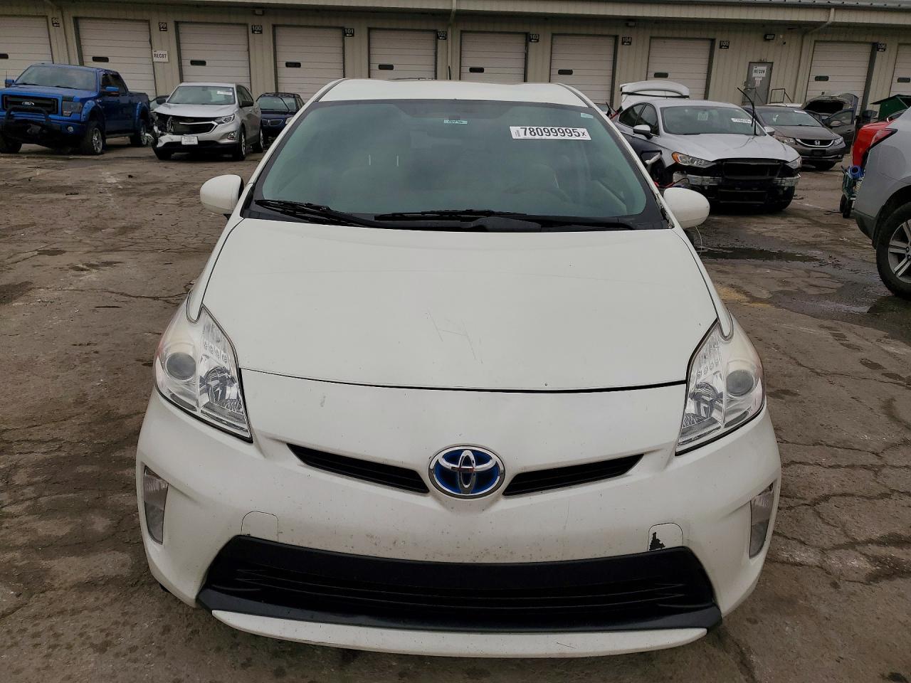 2015 Toyota Prius - Image 5