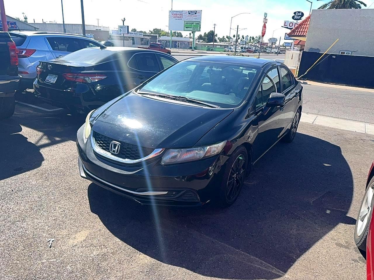 2013 Hond Civic Lx Black - Image 2