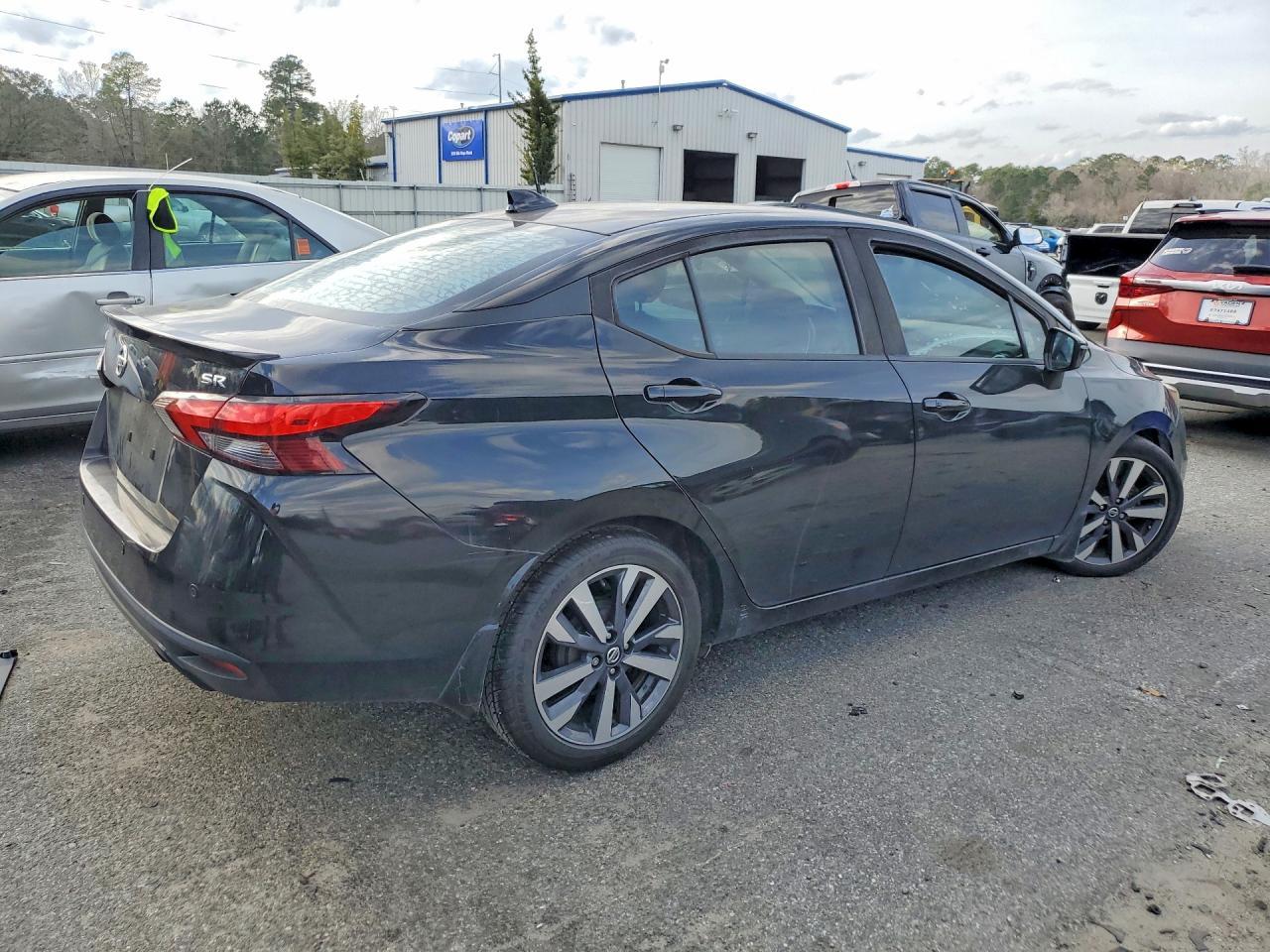 2020 Nissan Versa Sr - Фото 3