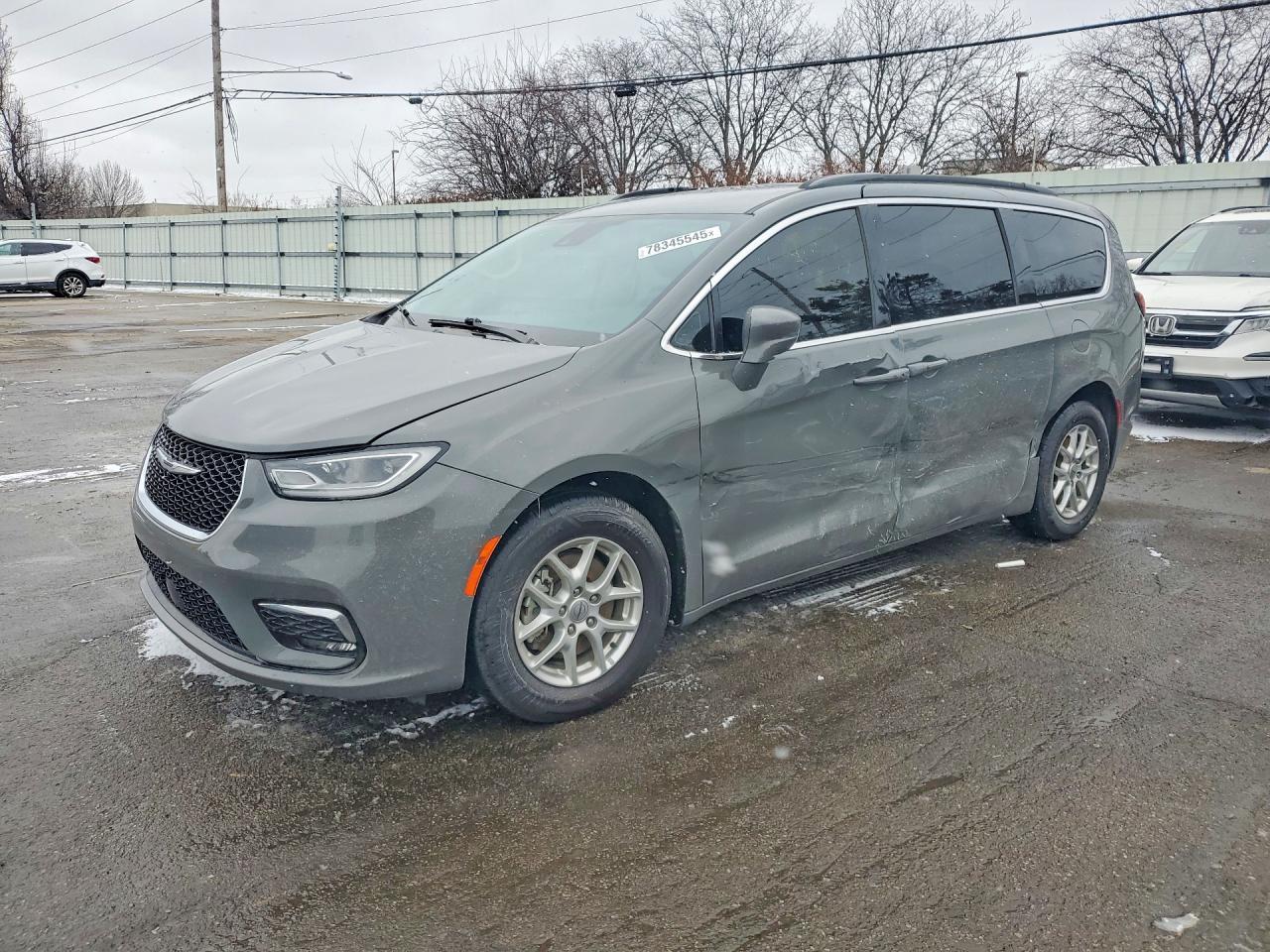 2022 Chrysler Pacifica Touring L
